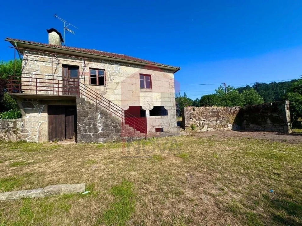 Moradia T4 para Venda em Sande, Vilarinho, Barros e Gomide Foto 1