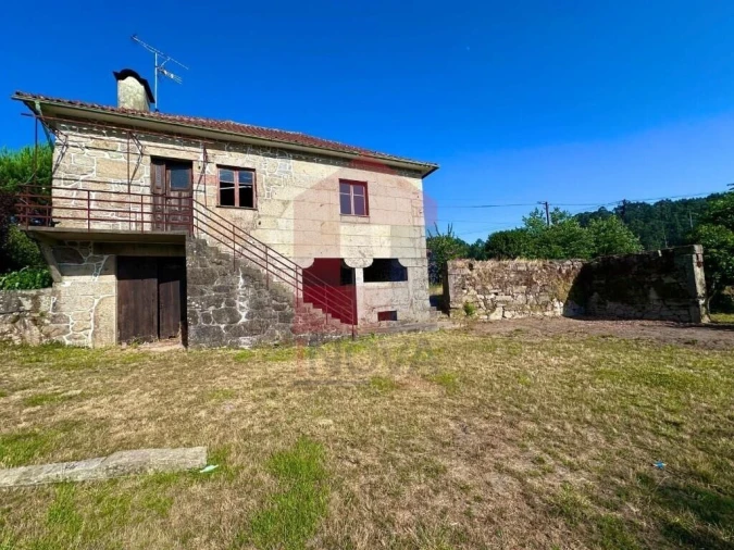 Moradia T4 para Venda em Sande, Vilarinho, Barros e Gomide Foto 1