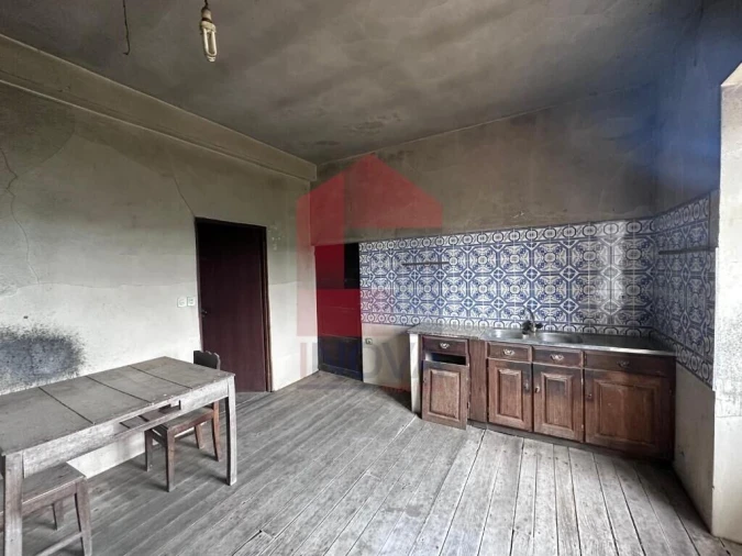 Moradia T4 para Venda em Sande, Vilarinho, Barros e Gomide Foto 4