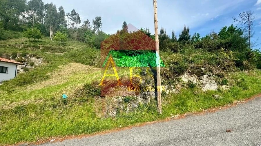 Terreno para Venda em Sande, Vilarinho, Barros e Gomide
