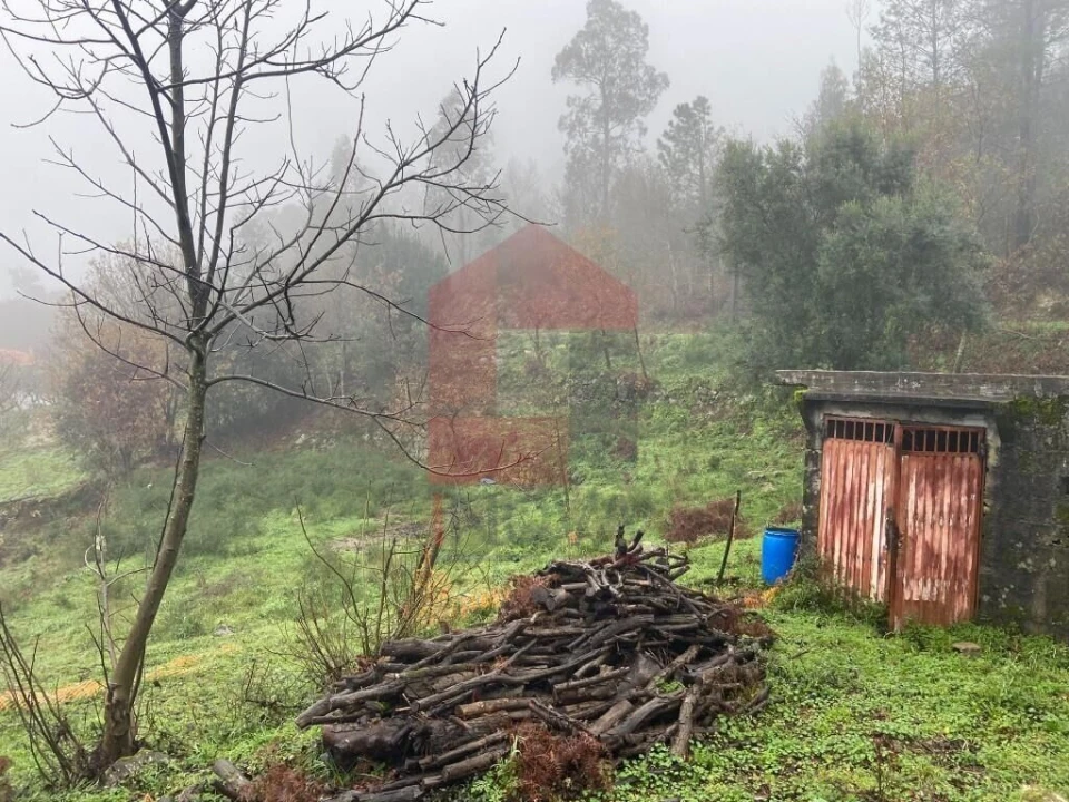 Terreno para Venda em Sande, Vilarinho, Barros e Gomide Foto 1