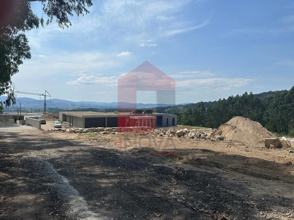 Terreno para Venda em Esqueiros, Nevogilde e Travassós Foto 2