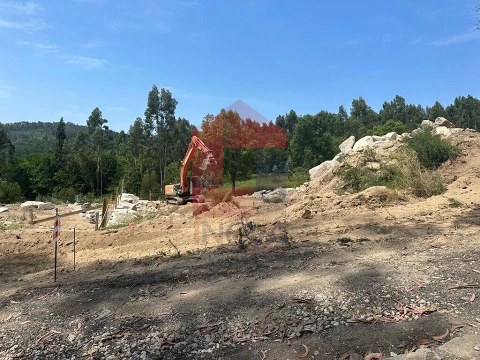 Terreno para Venda em Esqueiros, Nevogilde e Travassós Foto 3