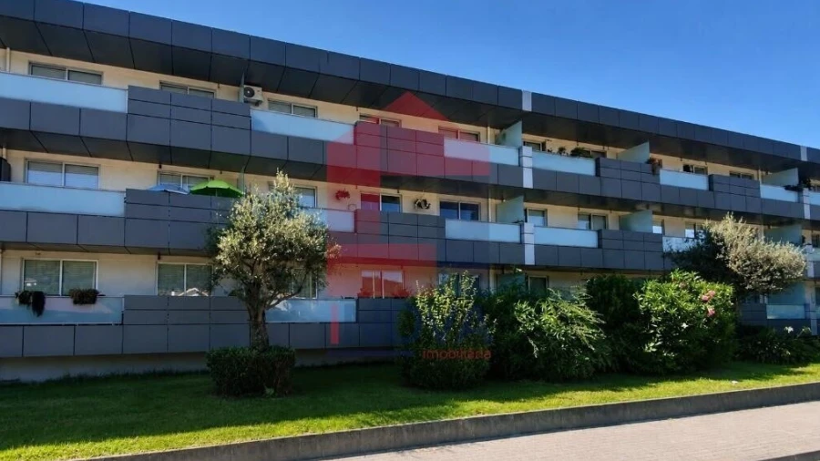 Apartamento T3 para Venda em Este (São Pedro e São Mamede)