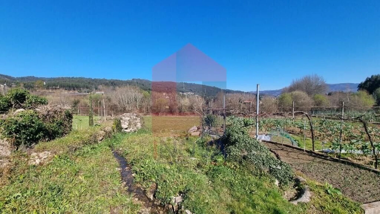 Quinta T0 para Venda em Pico de Regalados, Gondiães e Mós Foto 27