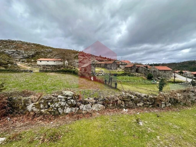 Moradia T2 para Venda em Chorense e Monte Foto 28