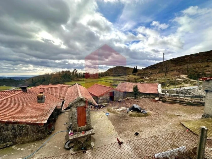 Moradia T2 para Venda em Chorense e Monte Foto 25