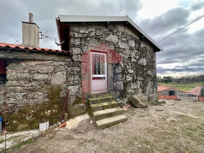 Moradia T2 para Venda em Chorense e Monte Foto 20