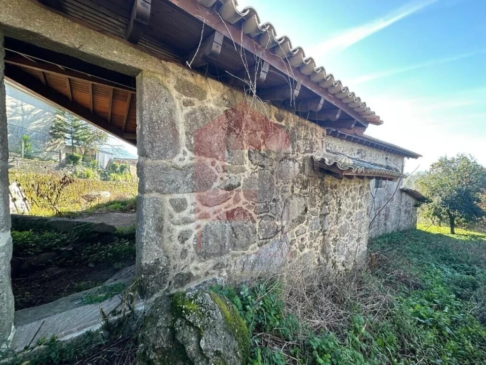 Moradia T0 para Venda em Sande, Vilarinho, Barros e Gomide Foto 4