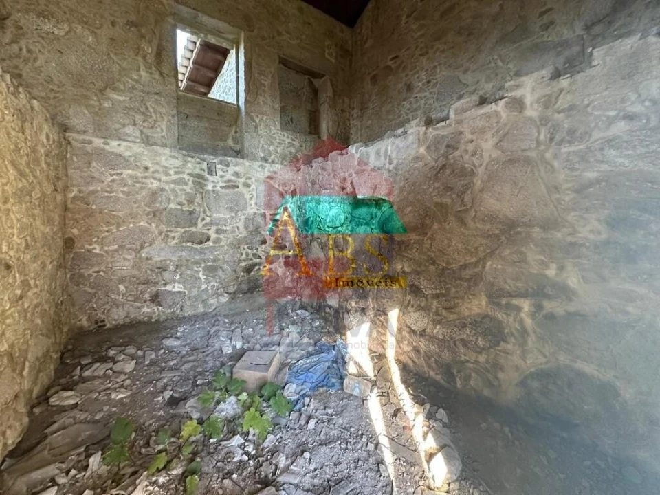 Moradia T0 para Venda em Sande, Vilarinho, Barros e Gomide Foto 11