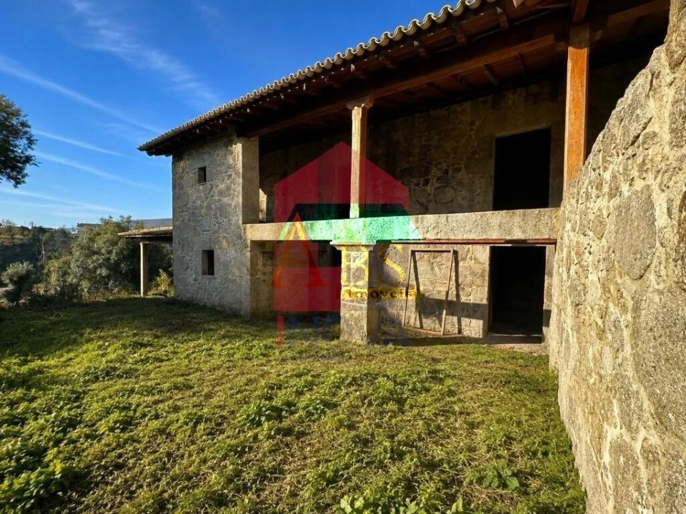 Moradia T0 para Venda em Sande, Vilarinho, Barros e Gomide Foto 3