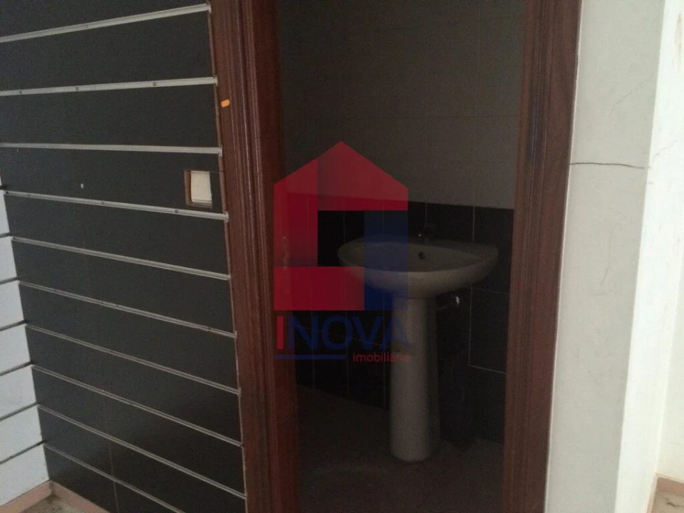 Loja para Venda em Ferreiros, Prozelo e Besteiros Foto 8