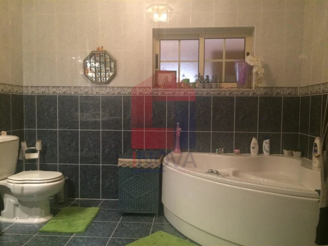 Moradia T4 para Venda em Pico de Regalados, Gondiães e Mós Foto 3