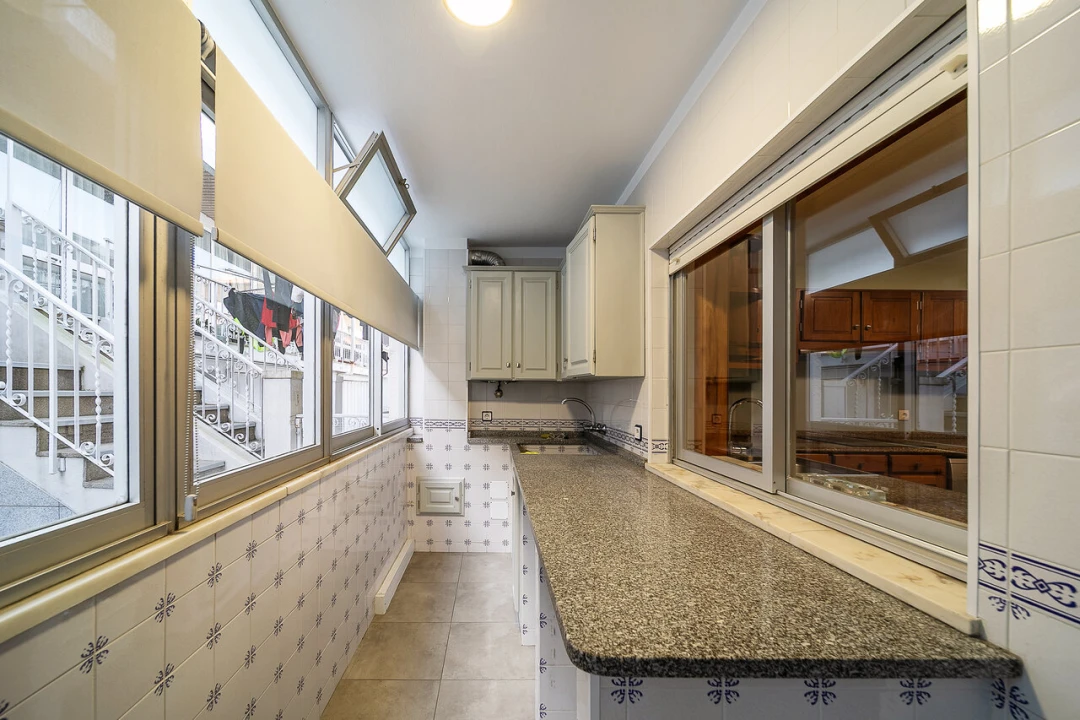 Moradia T6 para Venda em Mafamude e Vilar do Paraíso Foto 12