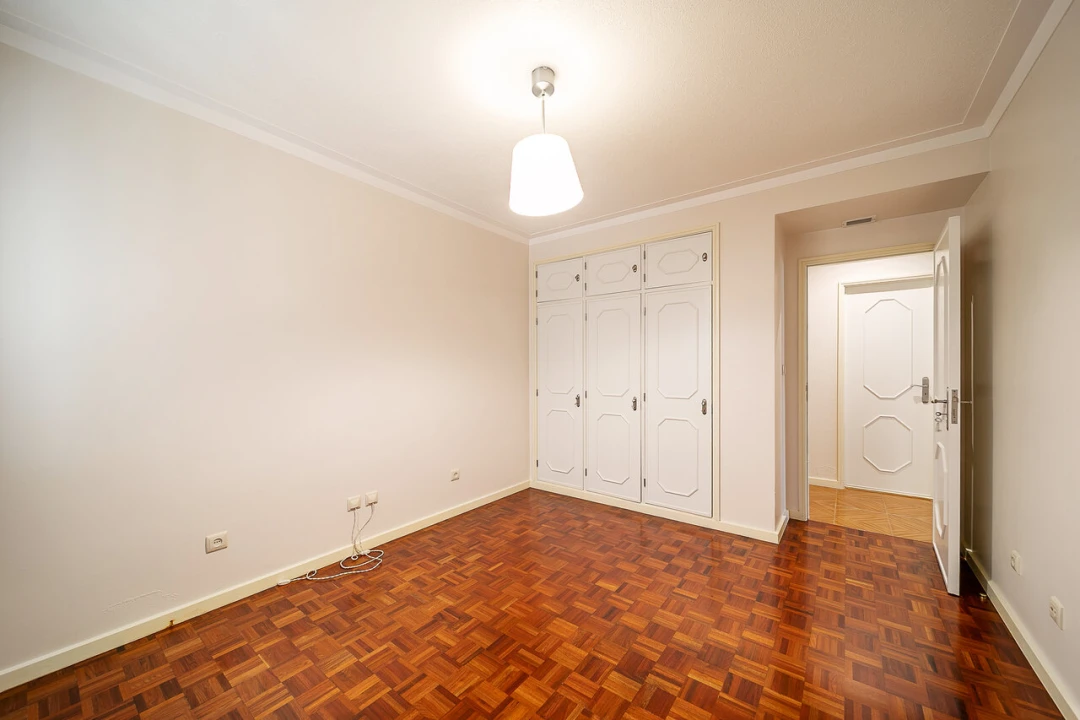 Moradia T6 para Venda em Mafamude e Vilar do Paraíso Foto 14