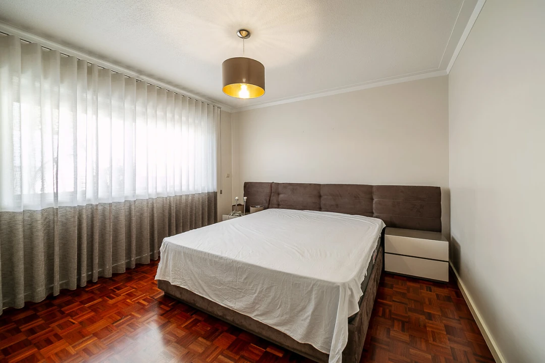 Moradia T6 para Venda em Mafamude e Vilar do Paraíso Foto 17