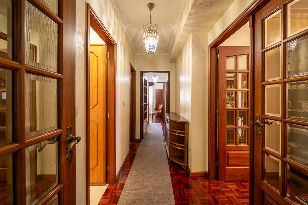 Moradia T6 para Venda em Mafamude e Vilar do Paraíso Foto 33