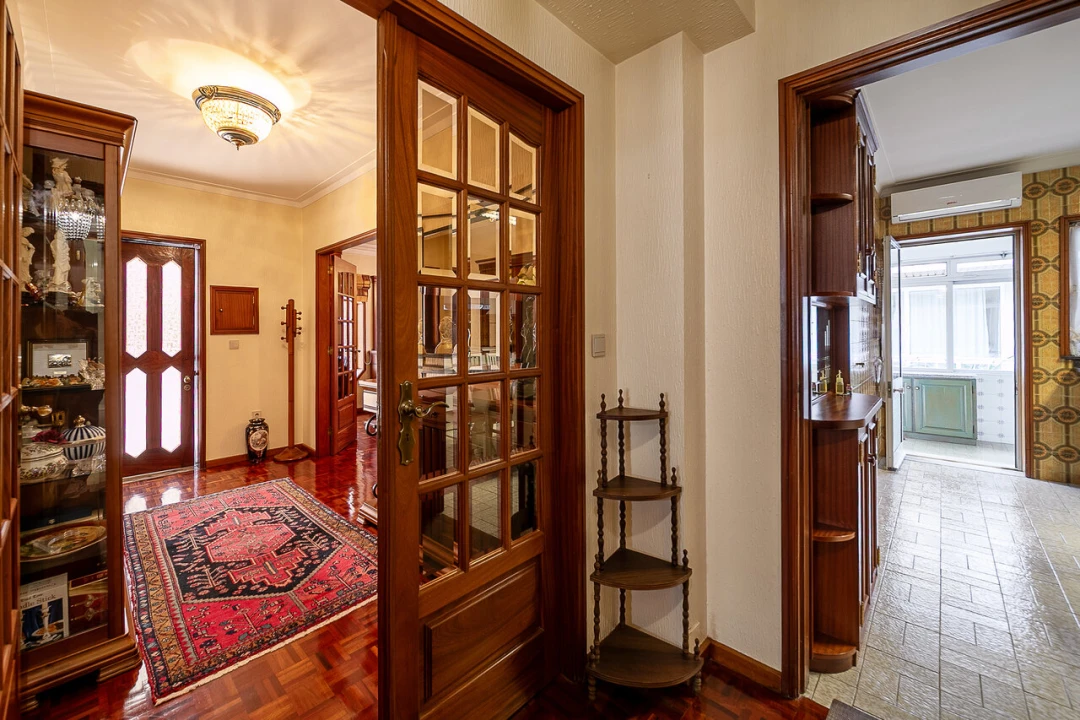 Moradia T6 para Venda em Mafamude e Vilar do Paraíso Foto 34