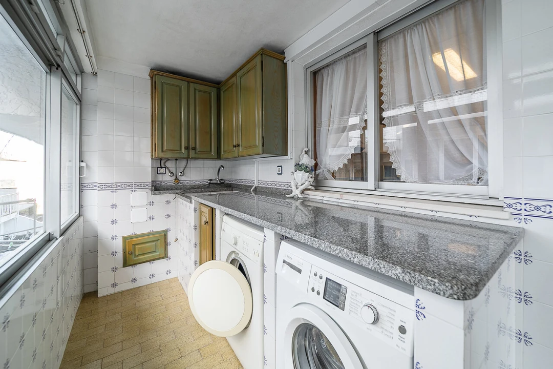 Moradia T6 para Venda em Mafamude e Vilar do Paraíso Foto 40