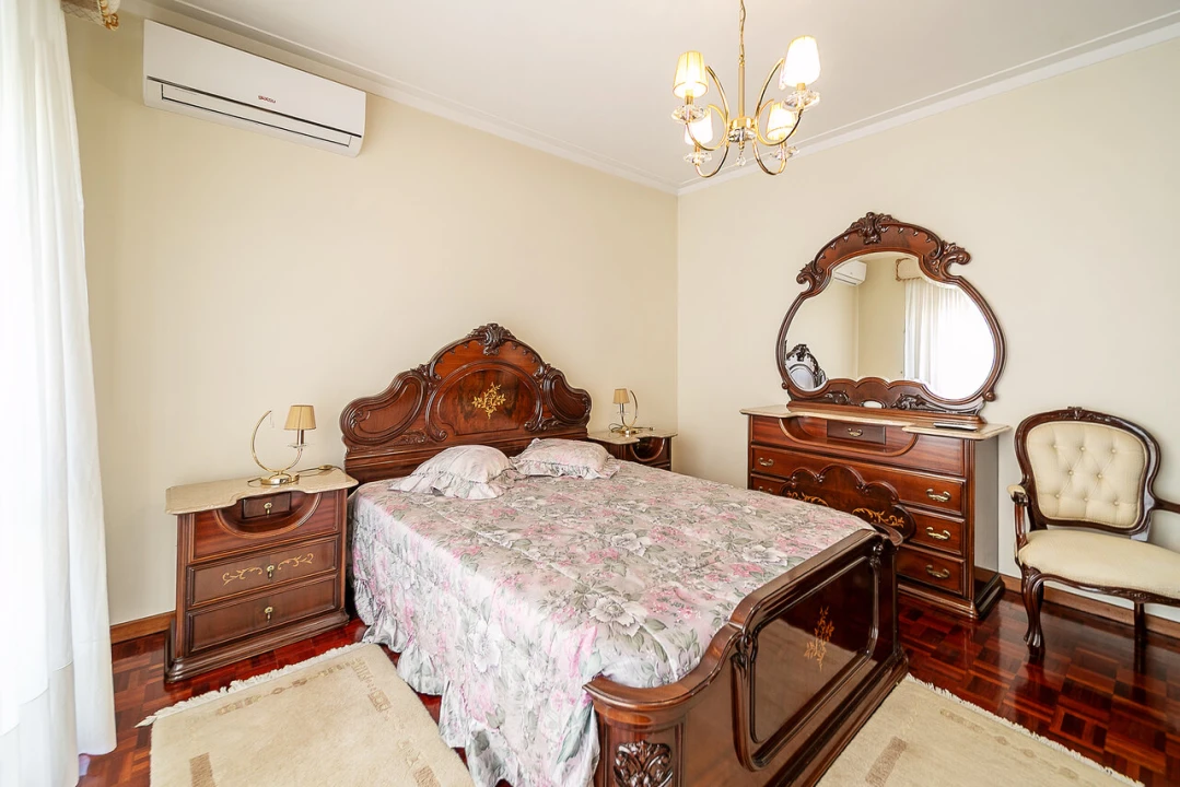 Moradia T6 para Venda em Mafamude e Vilar do Paraíso Foto 49