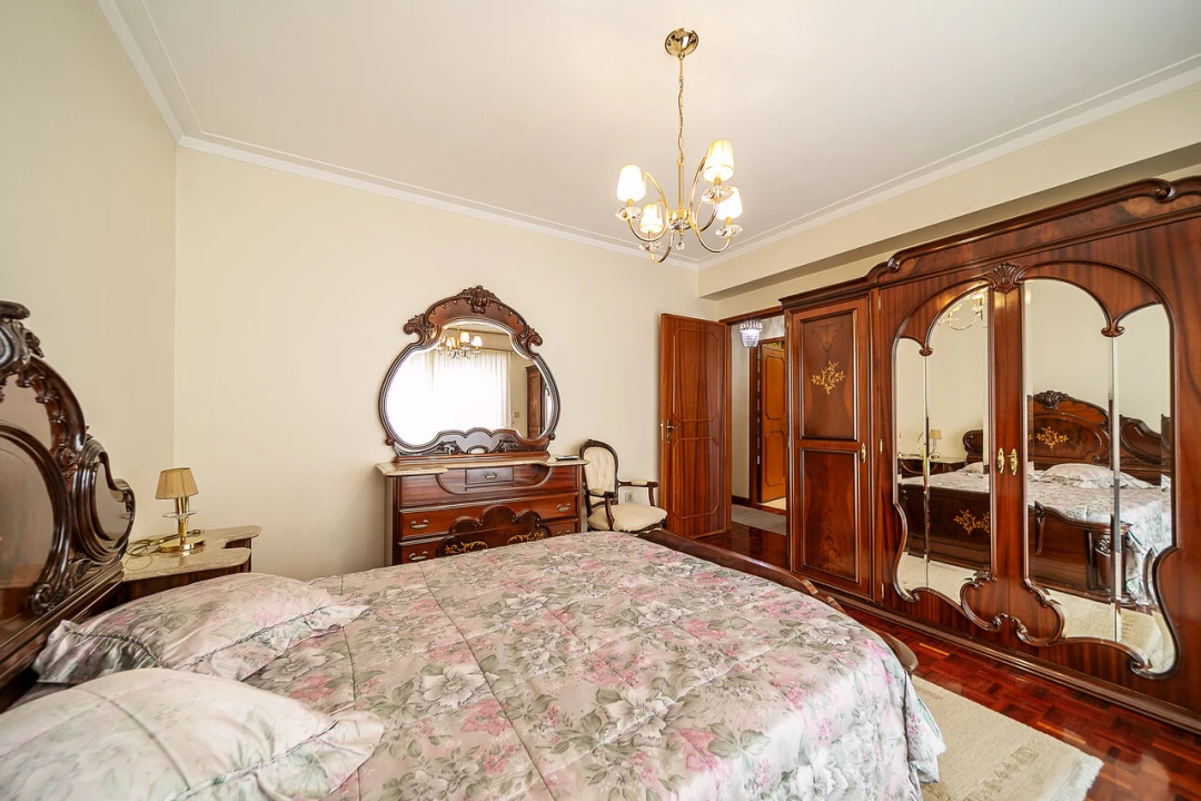 Moradia T6 para Venda em Mafamude e Vilar do Paraíso Foto 50