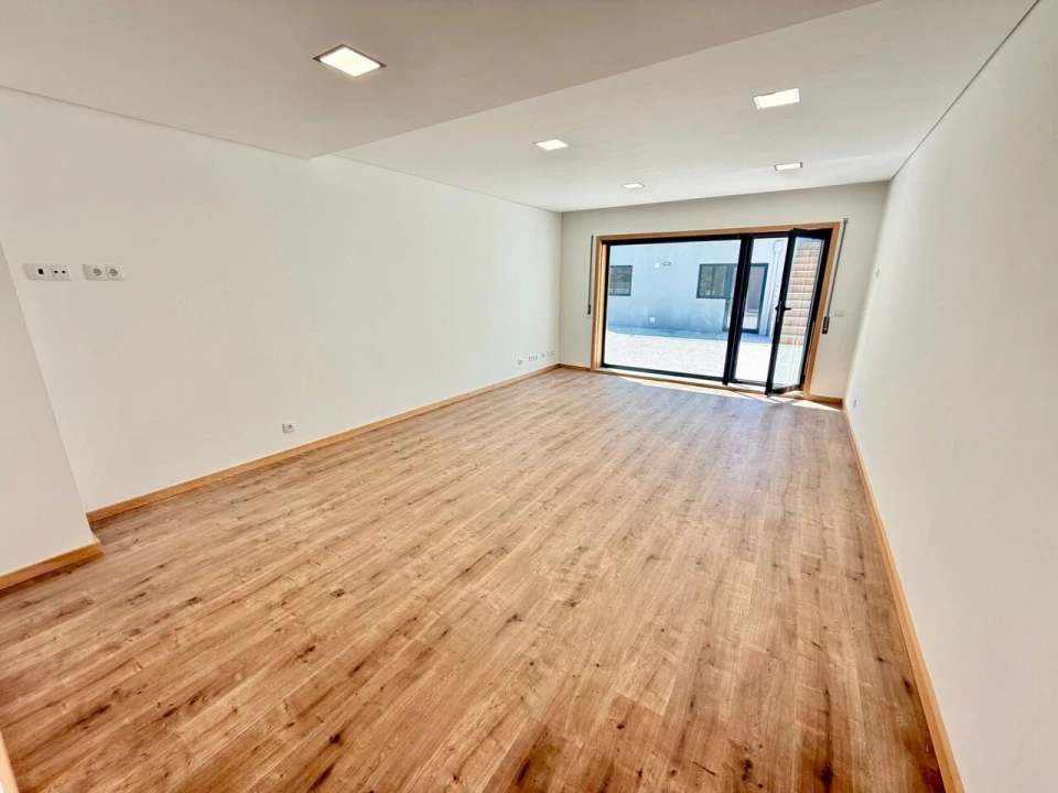 Moradia T3 para Venda em Mafamude e Vilar do Paraíso Foto 11