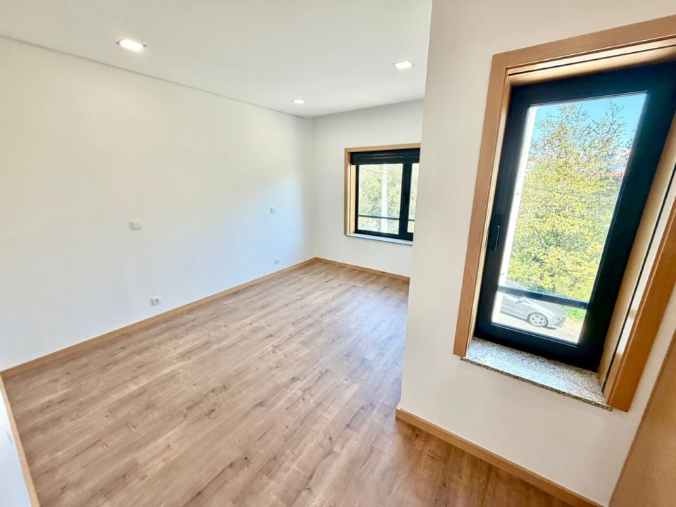 Moradia T3 para Venda em Mafamude e Vilar do Paraíso Foto 14