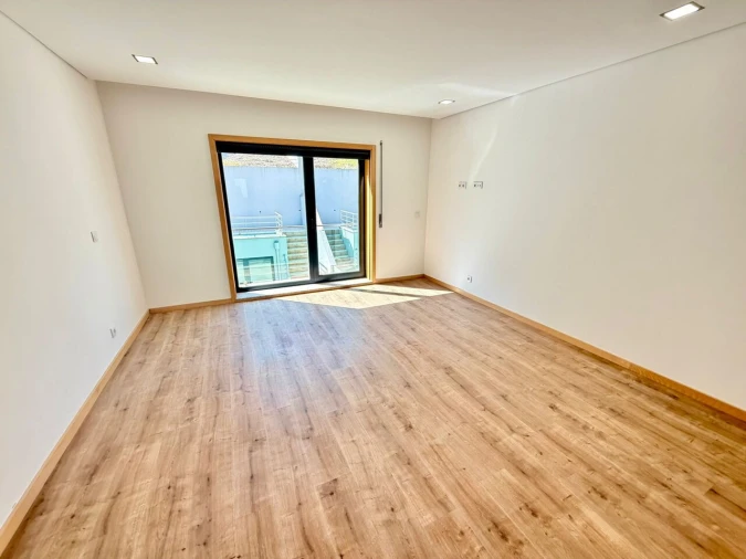 Moradia T3 para Venda em Mafamude e Vilar do Paraíso Foto 5