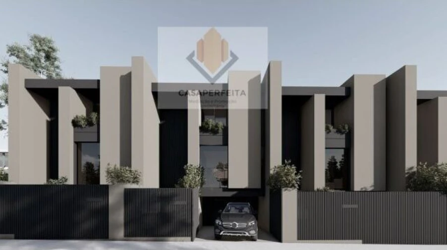 Moradia T3 para Venda em Fânzeres e São Pedro da Cova Foto 3