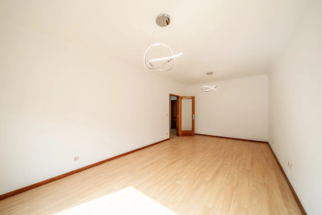 Apartamento T2 para Venda em Santa Marinha e São Pedro da Afurada Foto 4