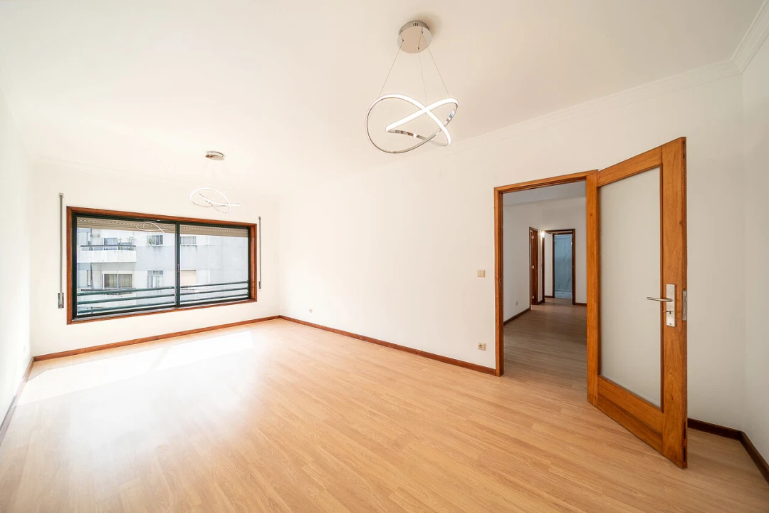 Apartamento T2 para Venda em Santa Marinha e São Pedro da Afurada Foto 1