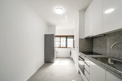 Apartamento T2 para Venda em Santa Marinha e São Pedro da Afurada