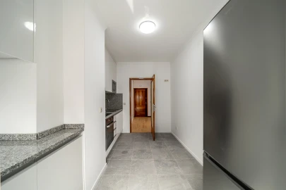 Apartamento T2 para Venda em Santa Marinha e São Pedro da Afurada