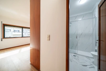 Apartamento T2 para Venda em Santa Marinha e São Pedro da Afurada