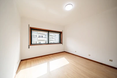 Apartamento T2 para Venda em Santa Marinha e São Pedro da Afurada