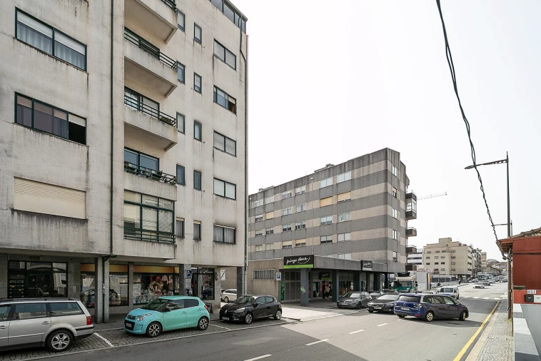 Apartamento T2 para Venda em Santa Marinha e São Pedro da Afurada Foto 32