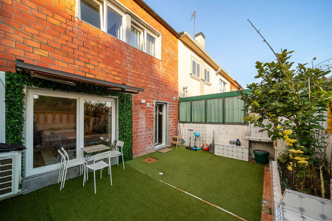 Moradia T3 para Venda em Mafamude e Vilar do Paraíso Foto 1