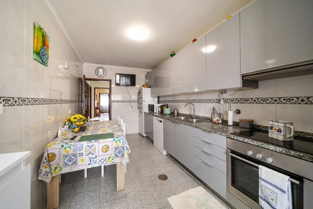 Apartamento T3 para Venda em Gulpilhares e Valadares Foto 12