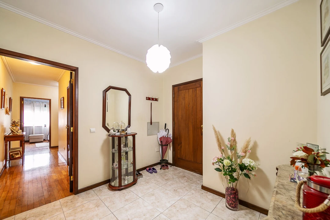 Apartamento T3 para Venda em Gulpilhares e Valadares Foto 17