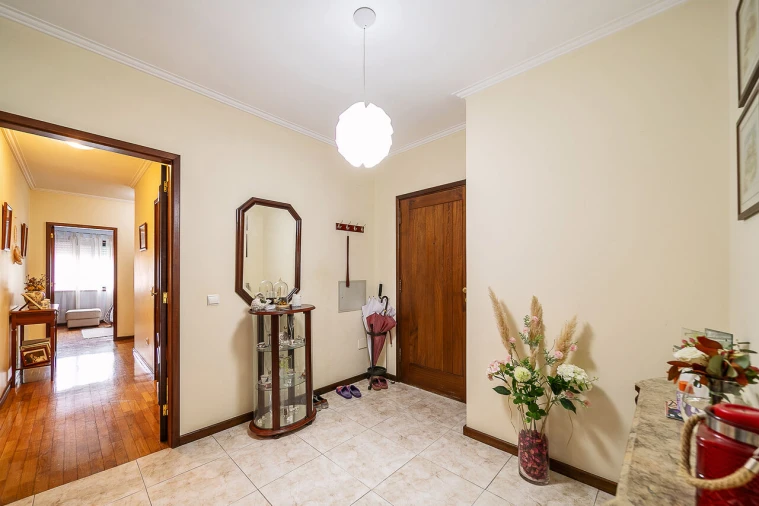 Apartamento T3 para Venda em Gulpilhares e Valadares Foto 17