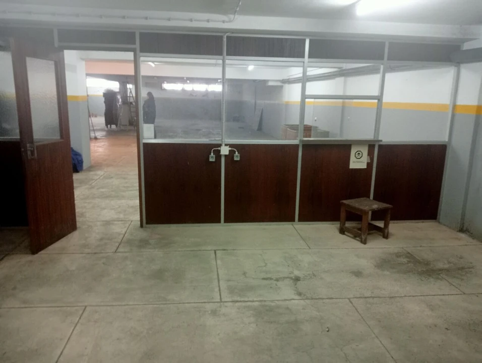 Armazém para Venda em Mafamude e Vilar do Paraíso Foto 7