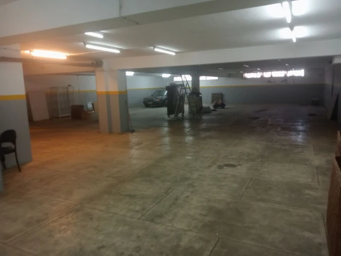 Armazém para Venda em Mafamude e Vilar do Paraíso Foto 12