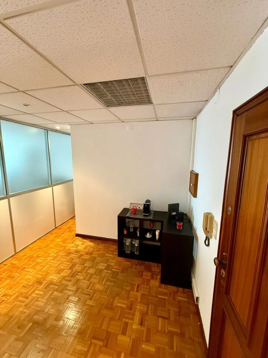 Escritório para Arrendamento em Mafamude e Vilar do Paraíso Foto 2