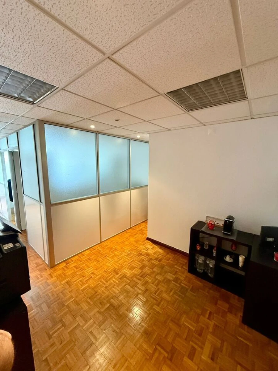 Escritório para Arrendamento em Mafamude e Vilar do Paraíso Foto 3