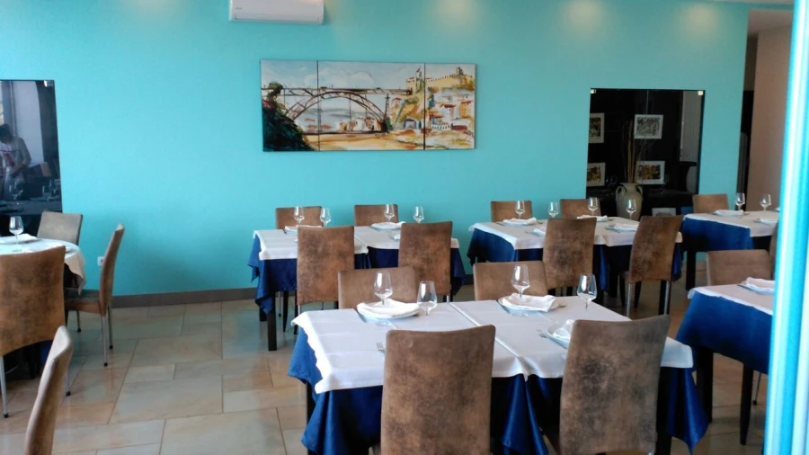 Loja para Trespasse em Madalena Foto 2