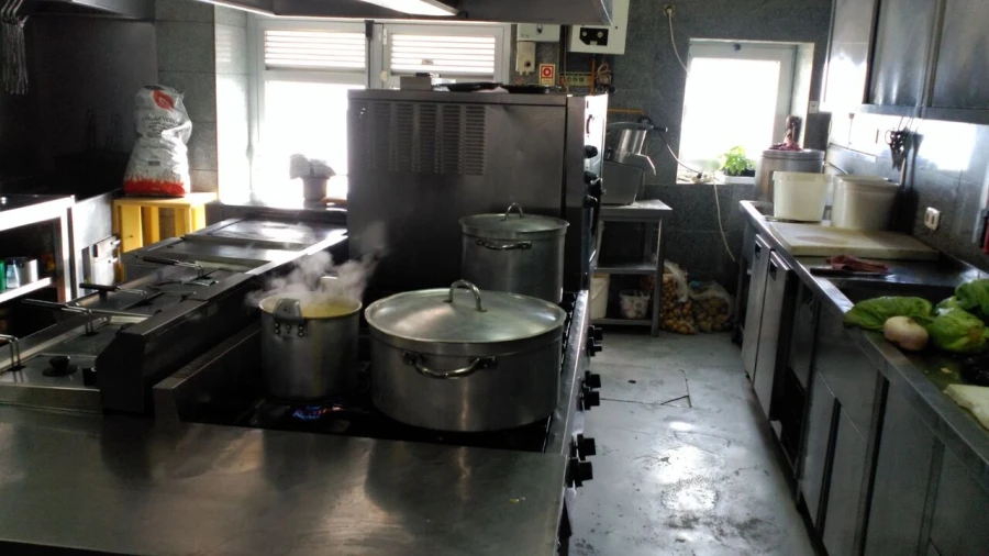 Loja para Trespasse em Madalena Foto 8