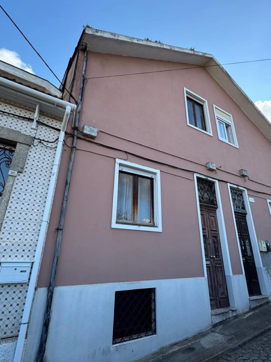 Moradia T2 para Venda em Santa Marinha e São Pedro da Afurada