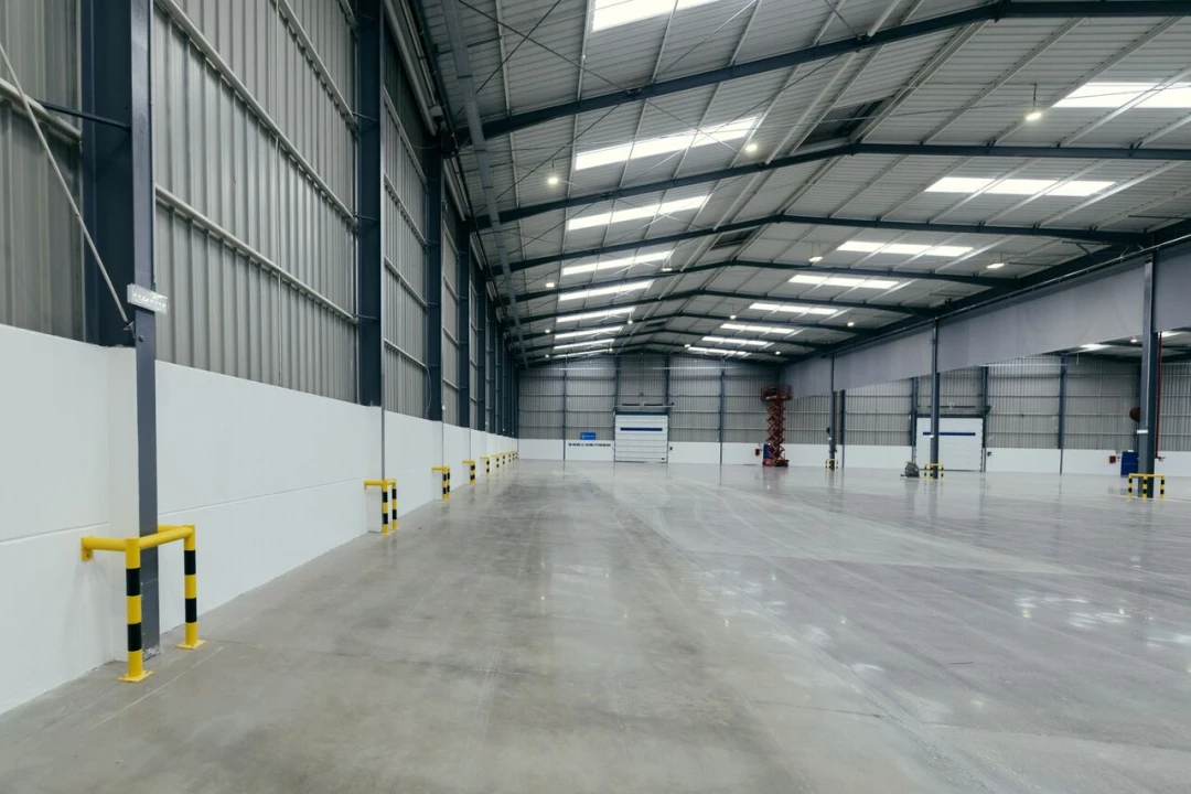 Armazém para Arrendamento em Alverca do Ribatejo e Sobralinho Foto 2