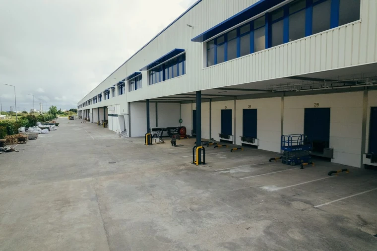 Armazém para Arrendamento em Alverca do Ribatejo e Sobralinho Foto 17