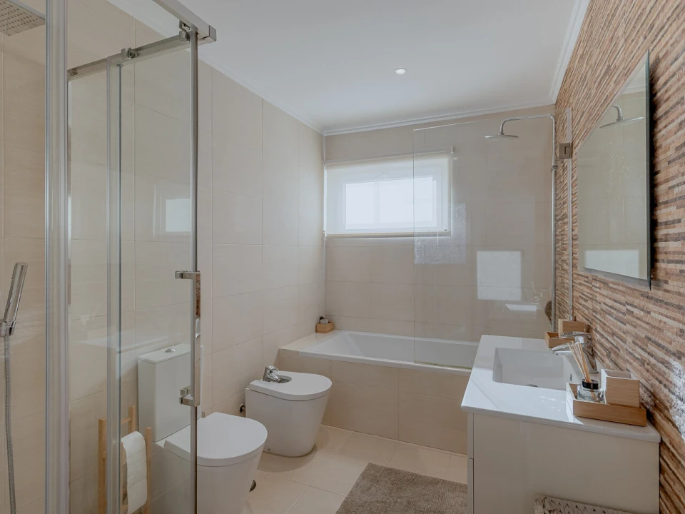 Apartamento T7 para Venda em Avenidas Novas Foto 16